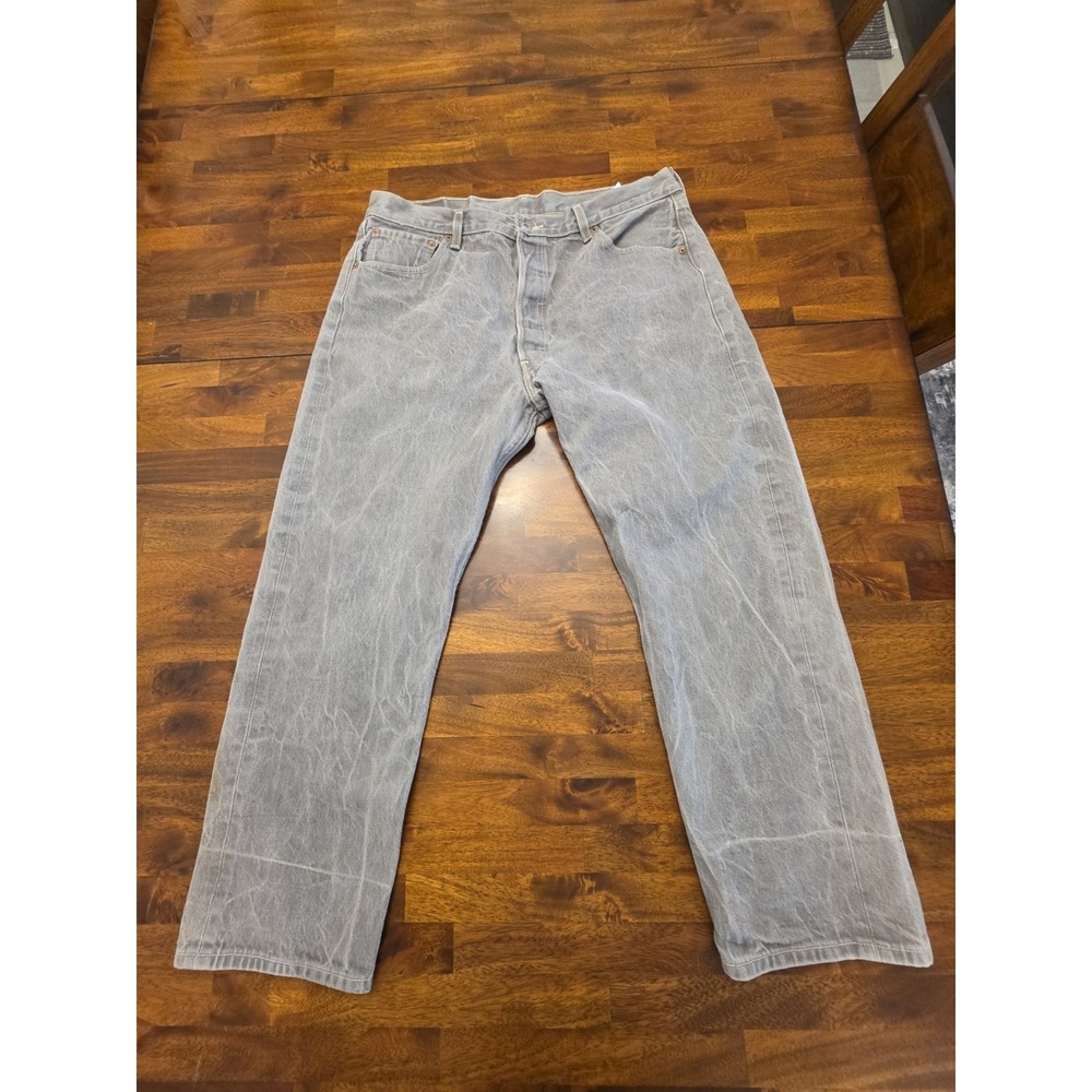 Levi's 501 Original Men's Shrink-to-Fit Jeans Silver Grey, Size 38x30 Button Fly